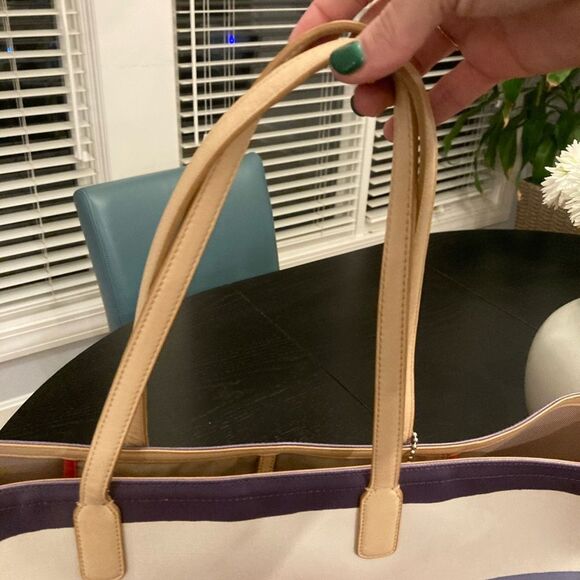 Coach Monogram Red White Striped Canvas Lightweight Top Handle Tote Weekend Bag - Picture 4 of 10